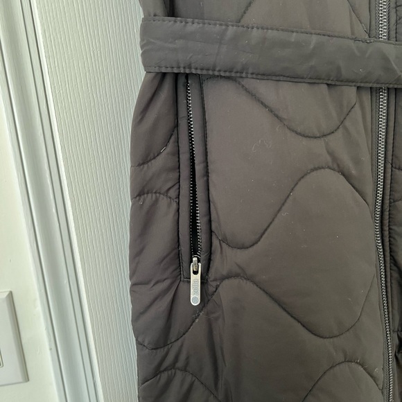 Black Quilted Vest with Belt - Picture 8 of 12